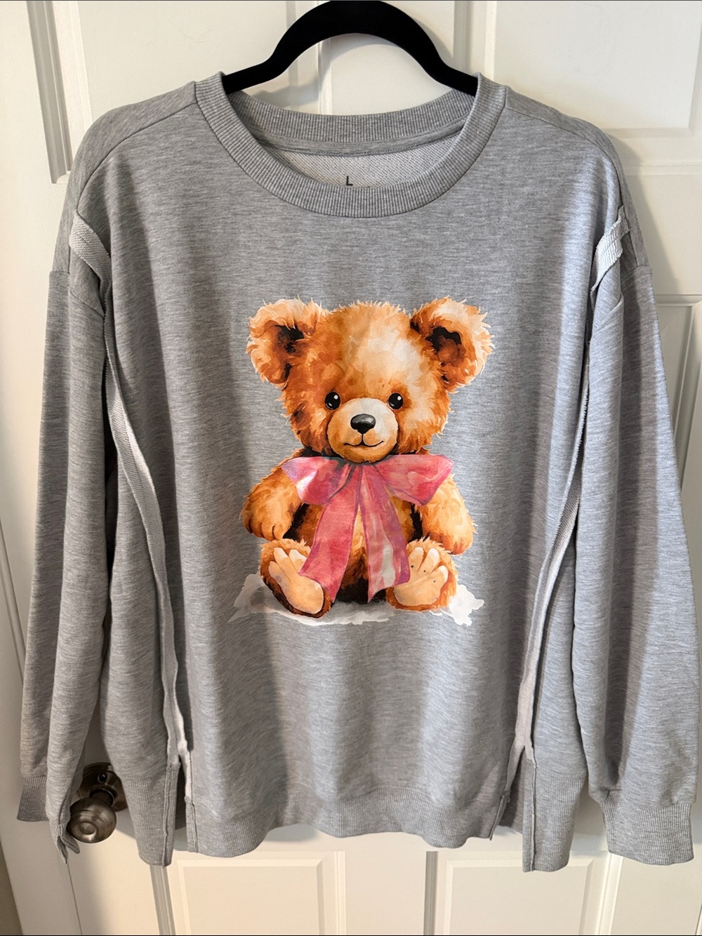 Goodie Two Sleeves Teddy Bear Coquette
Exposed Seam Crewneck Sweatshirt Gray L